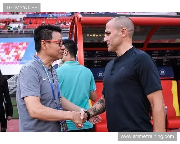 足协倾向聘请欧洲名帅执掌国足教鞭重点人选已上报高层审批 足协倾向聘请欧洲名帅执掌国足教鞭重点人选已上报高层审批